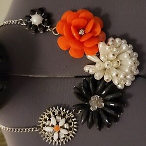 Floral Beaded necklace